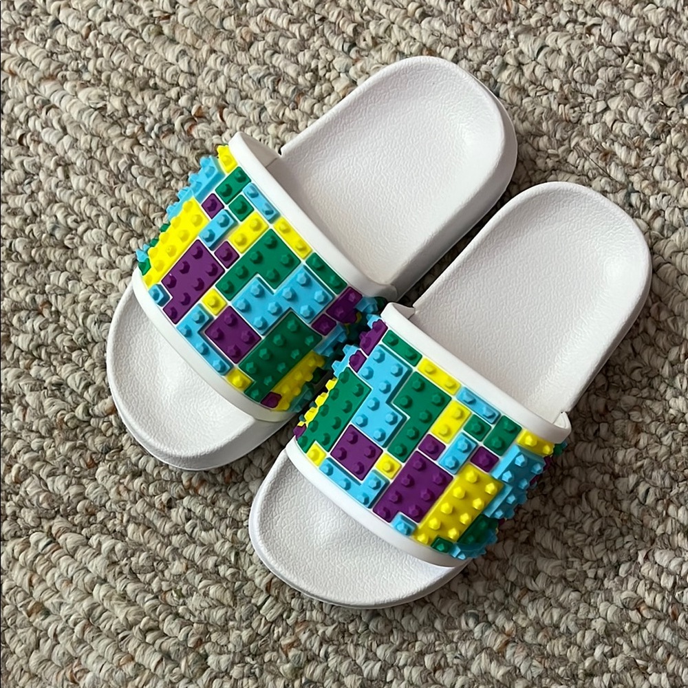 *Colorful Lego Kids Slide Sandals